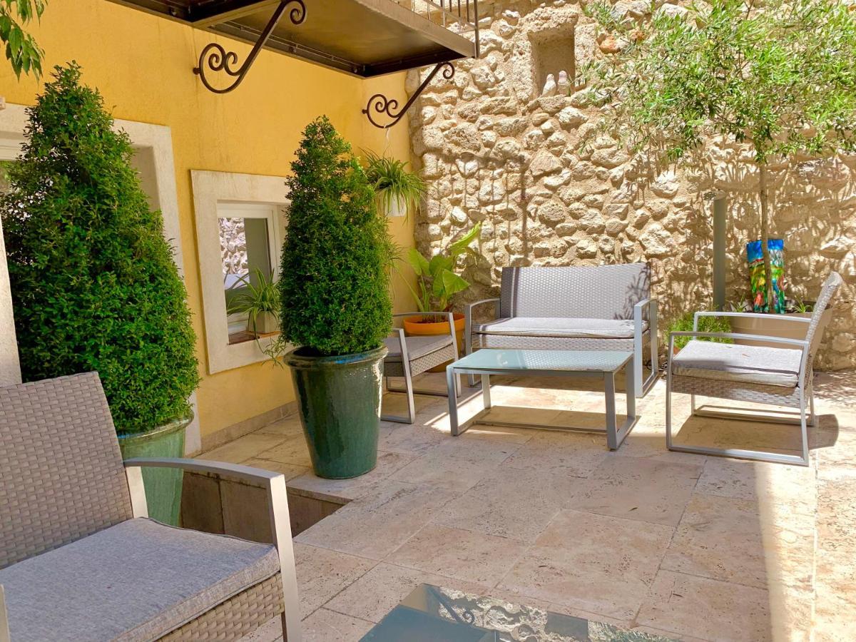 La Maison Du Courtil, Amande-olive